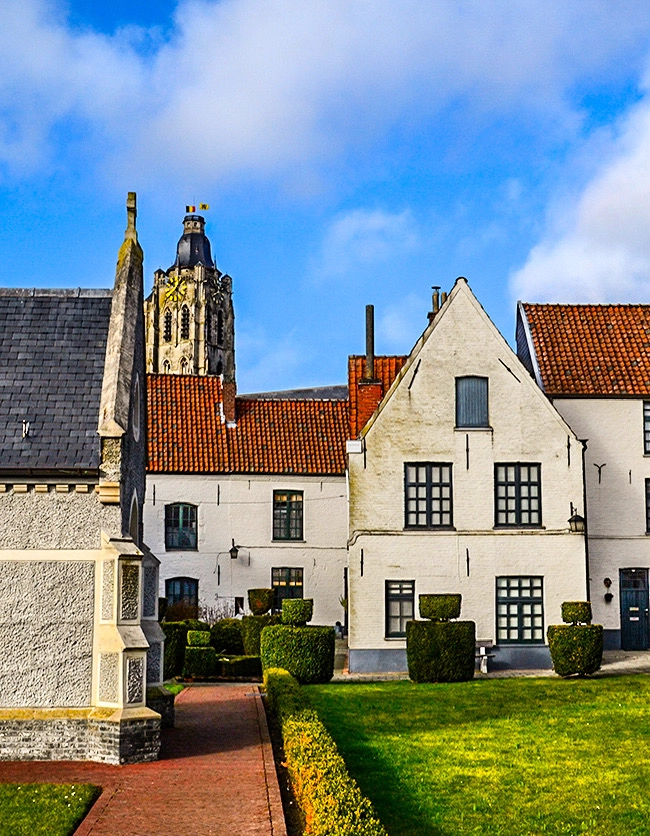 Sint Walburga en Begijnhof Oudenaarde